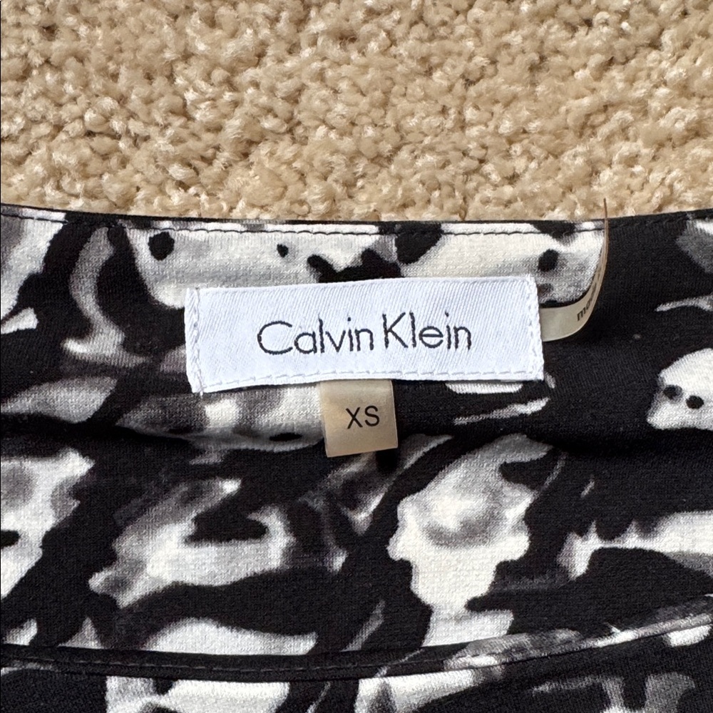 Calvin Klein abstract black & white dress size XS - Picture 5 of 11